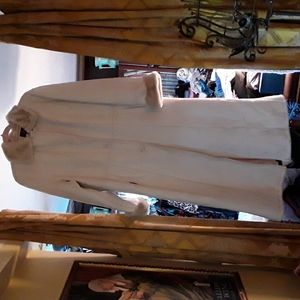 Gorgeous Gallery high end faux shearling long coat ivory L